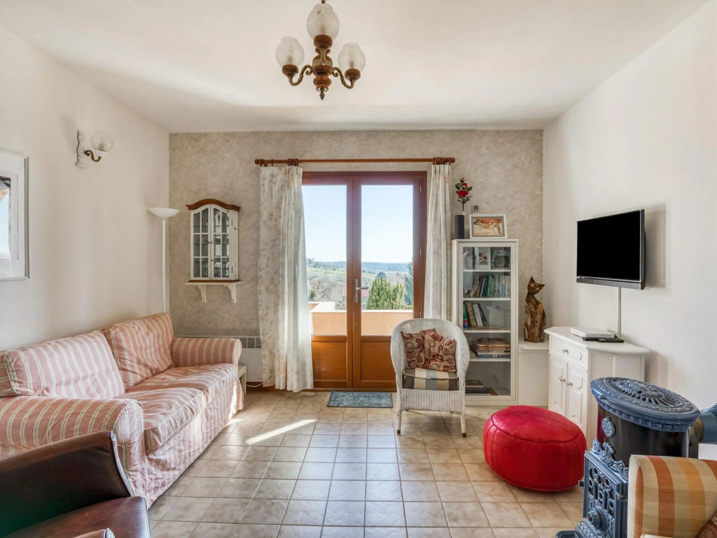 Delightful Villa in Montouliers with Private Swimming Pool