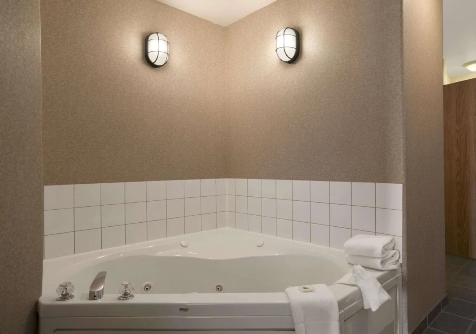 Days Inn by Wyndham Prince Albert