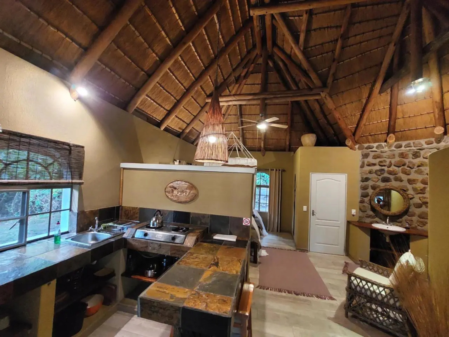 Mobola Lodge