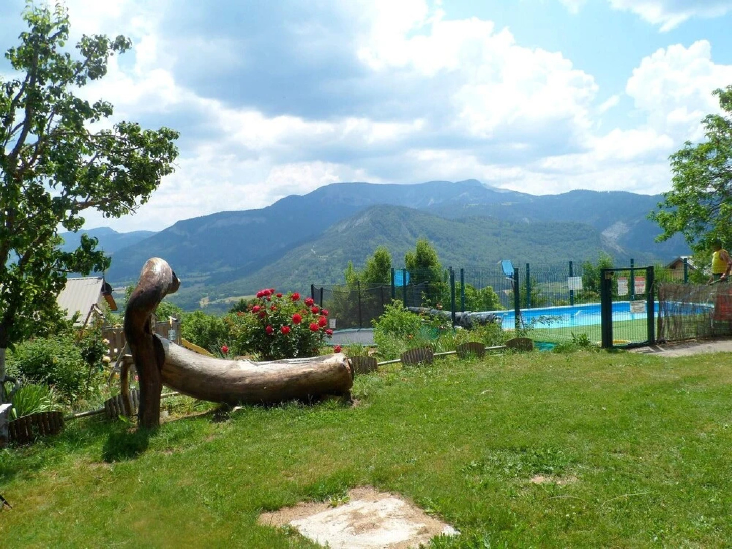 Apartment With one Bedroom in Selonnet, With Wonderful Mountain View, Shared Pool, Terrace - 15 km From the Beach