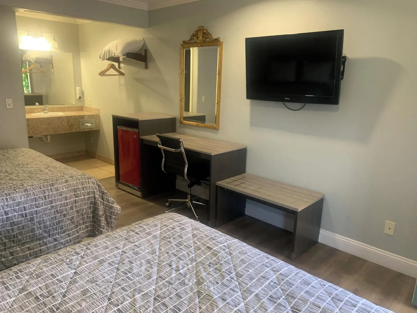 Monterey Oceanside Inn