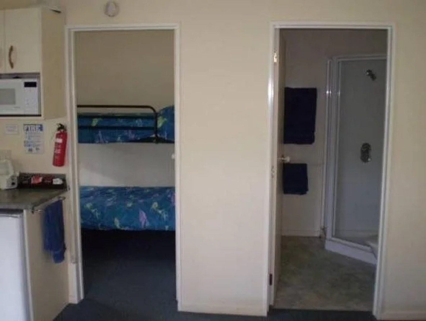 Beach Motel and Cabins