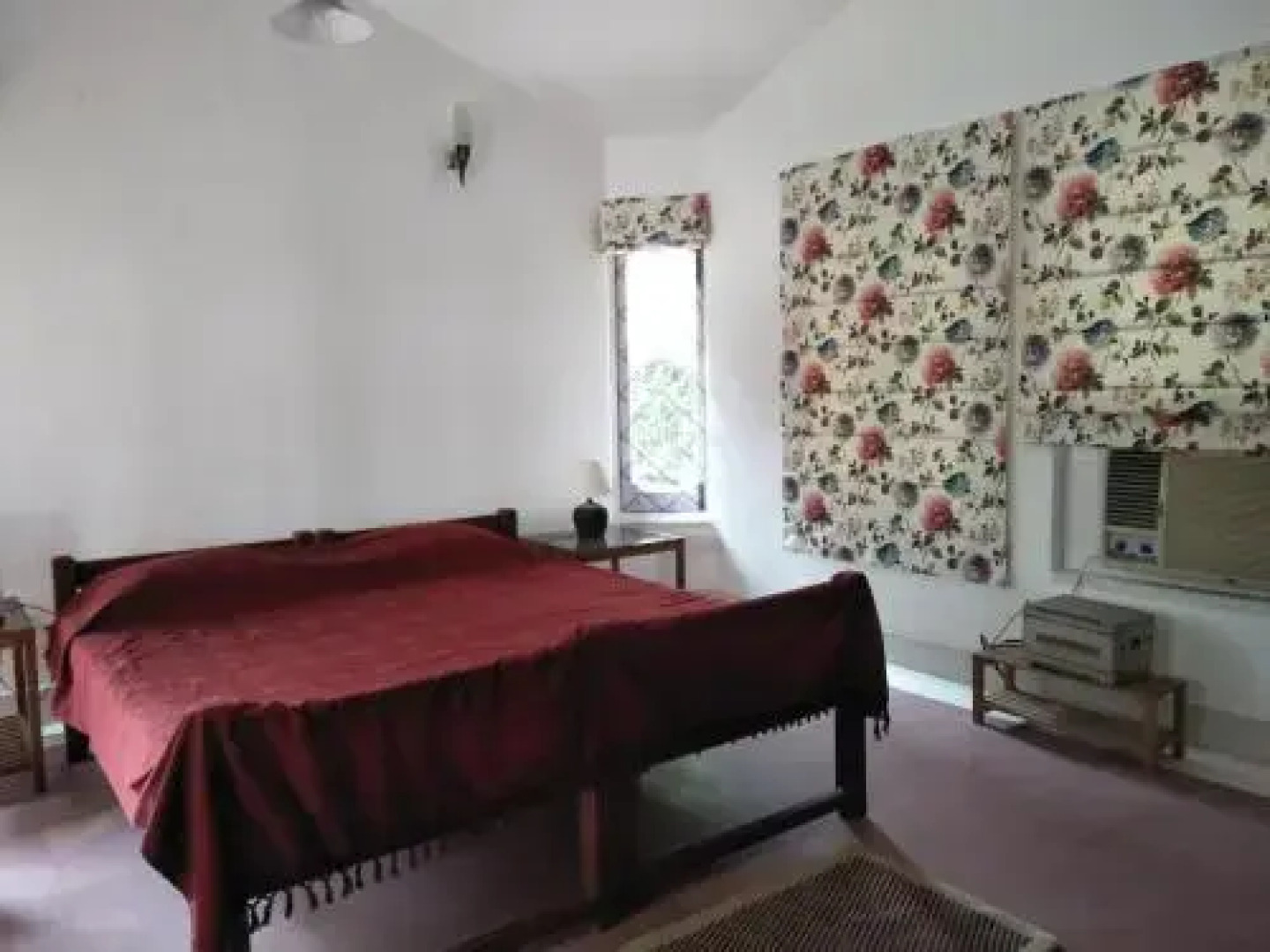 Aayesh Bed & Breakfast