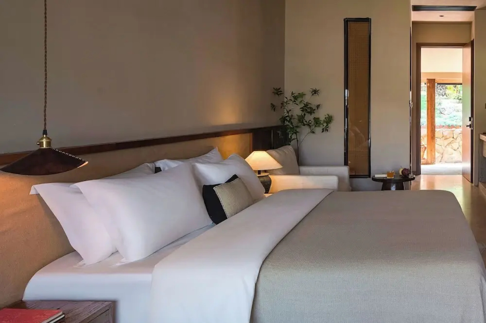 Xishuangbanna Jinghong Hidden in Nature