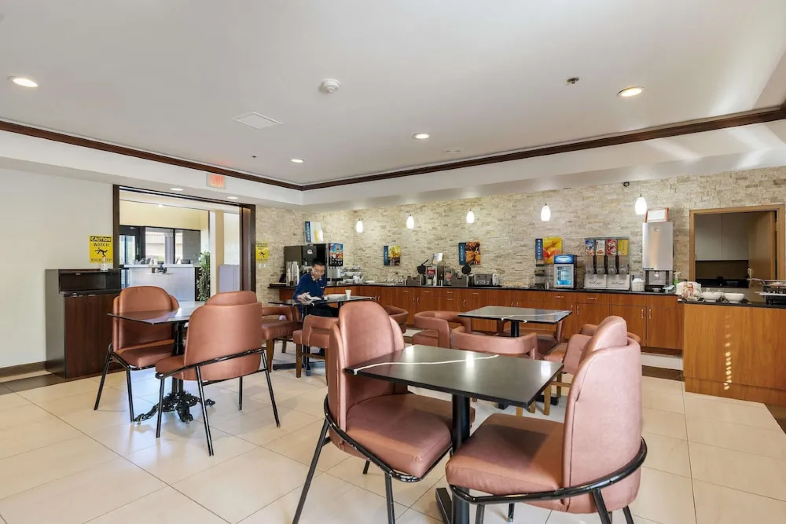 Best Western Plus Oakbrook Inn