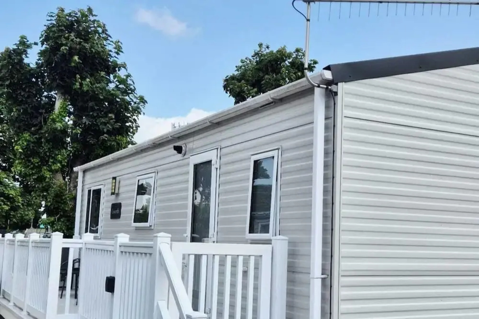 2 Bed-sleeps 6-pets-private - Parking sea 3mins