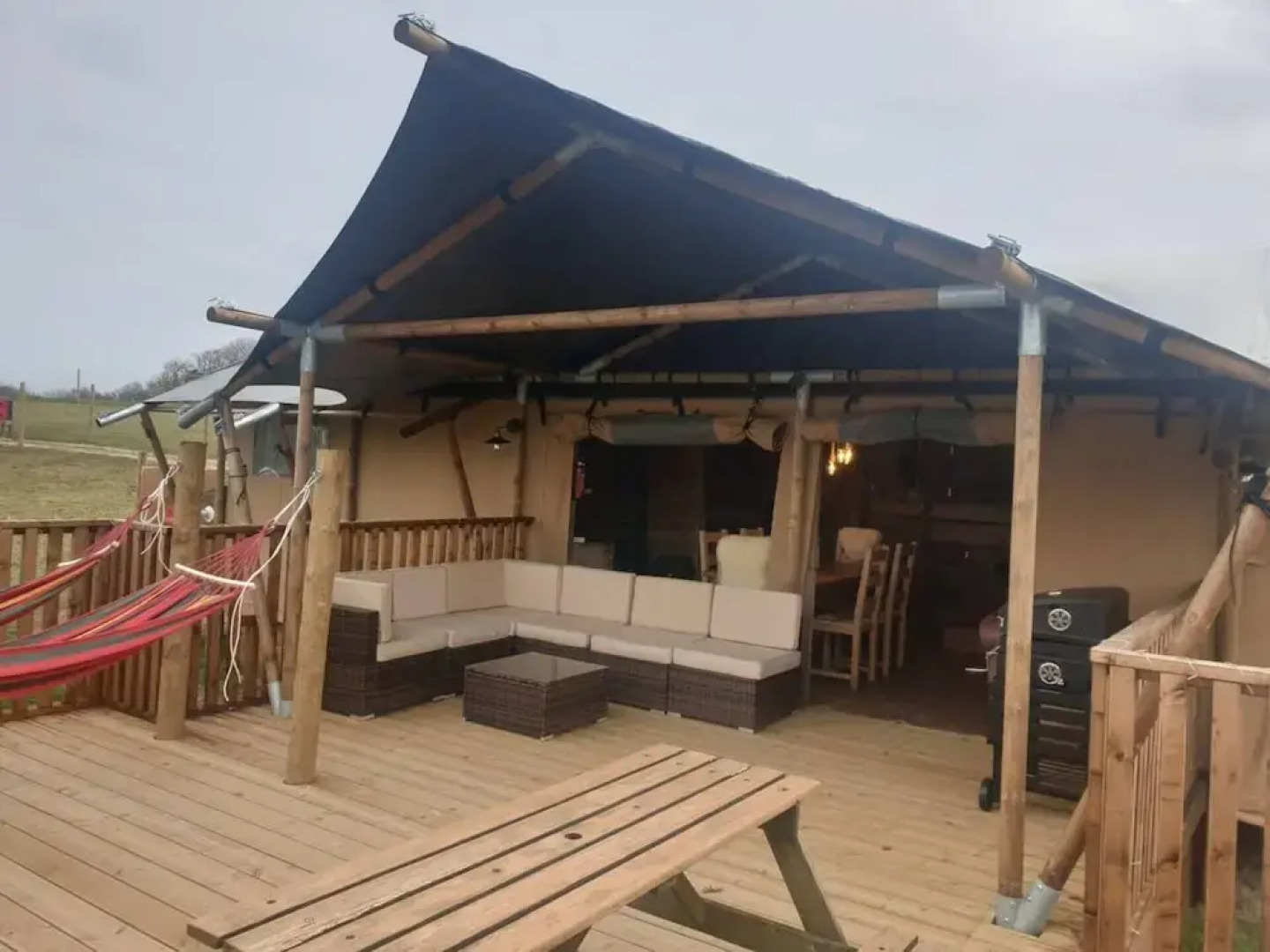 Luxury Safari Lodge Surrounded by Deer!! 'roe'