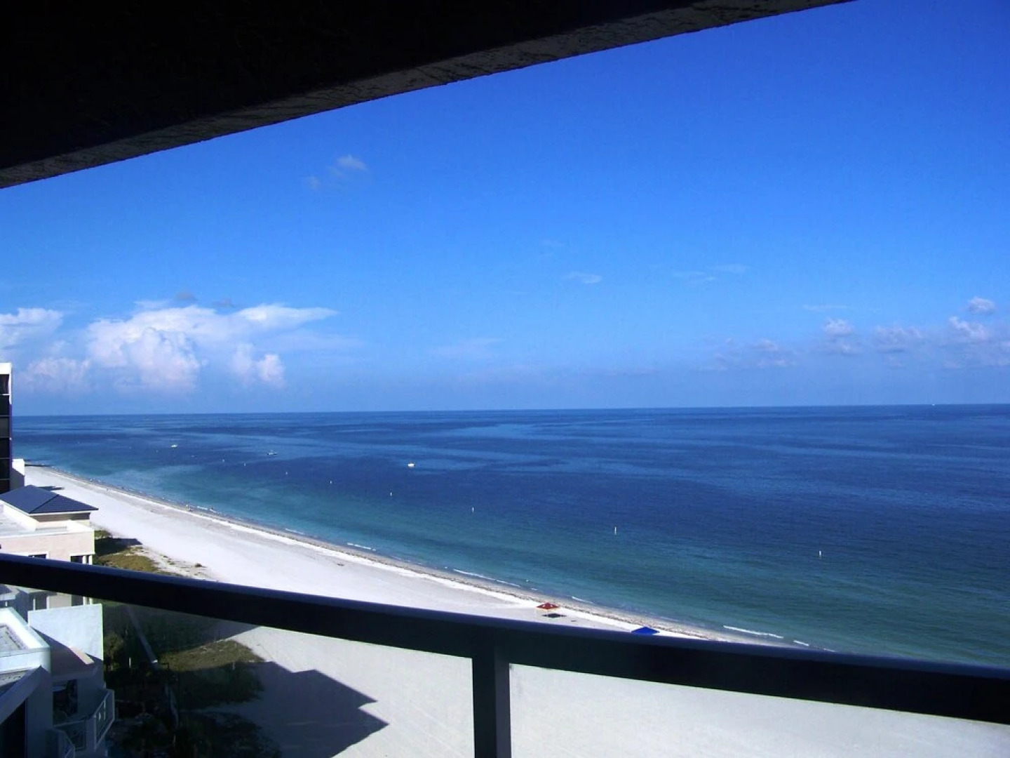 Crescent Beach Club 14C Apartment