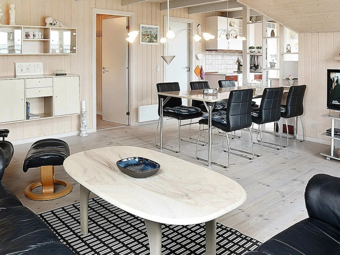 Restful Holiday Home in Ringkøbing With Whirlpool