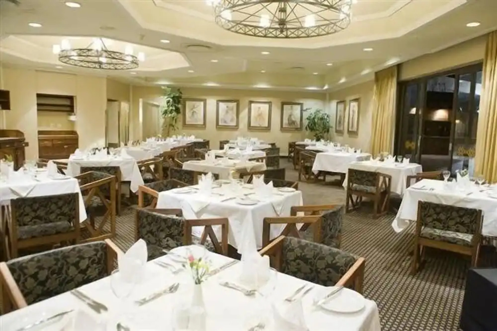 Black Mountain Leisure & Conference Hotel