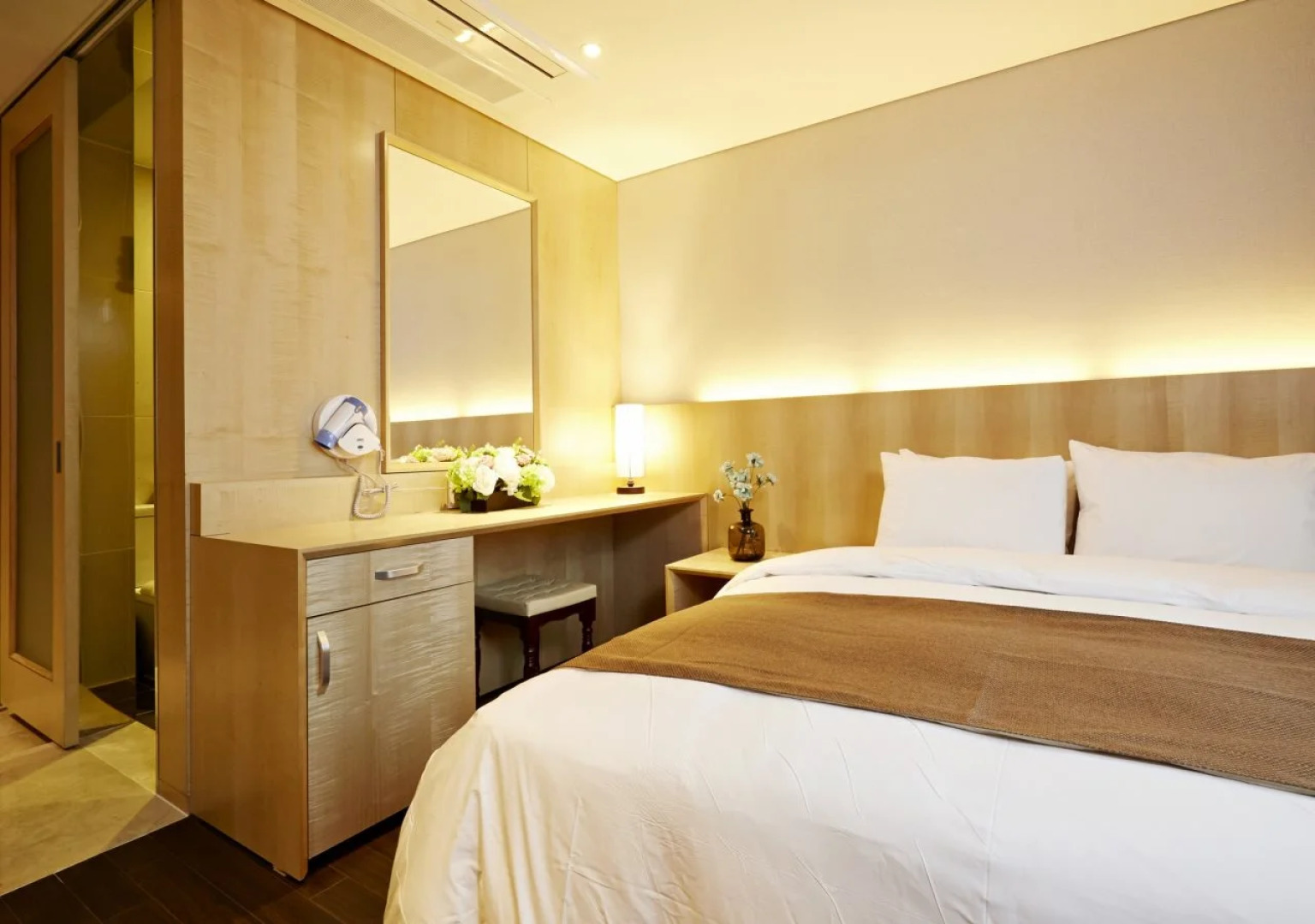 ibis Styles Ambassador Jeonju City Centre