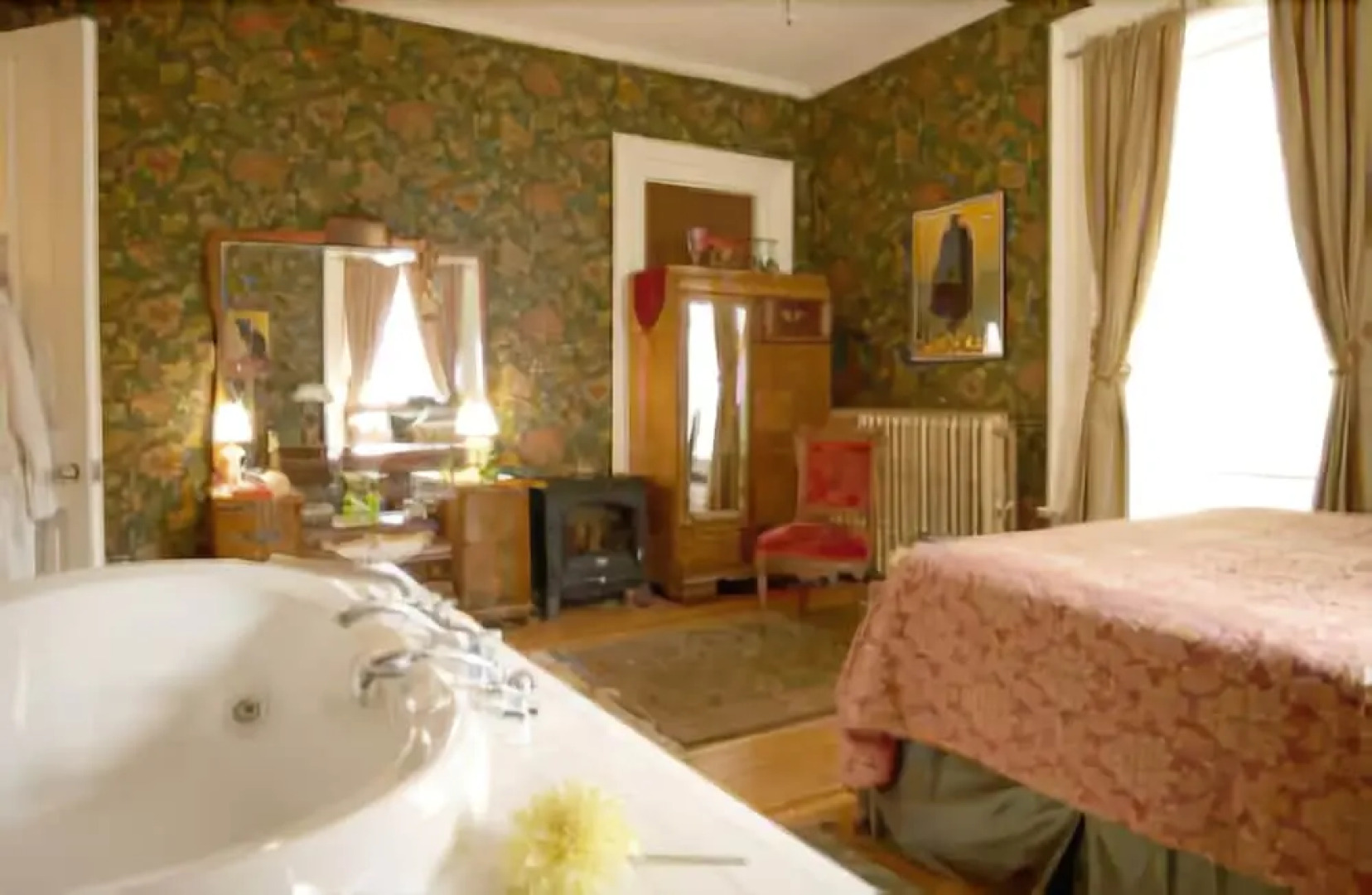 Moondance Inn Bed & Breakfast