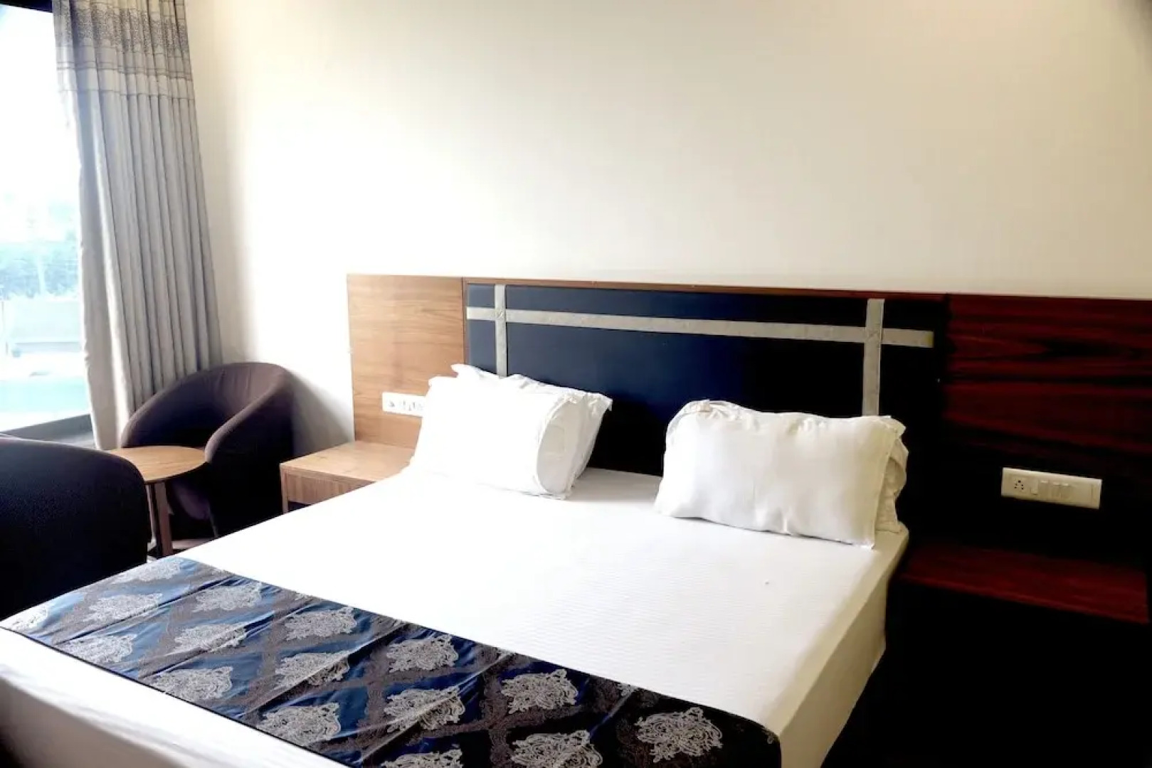 Heaven7 Hotel & Resort