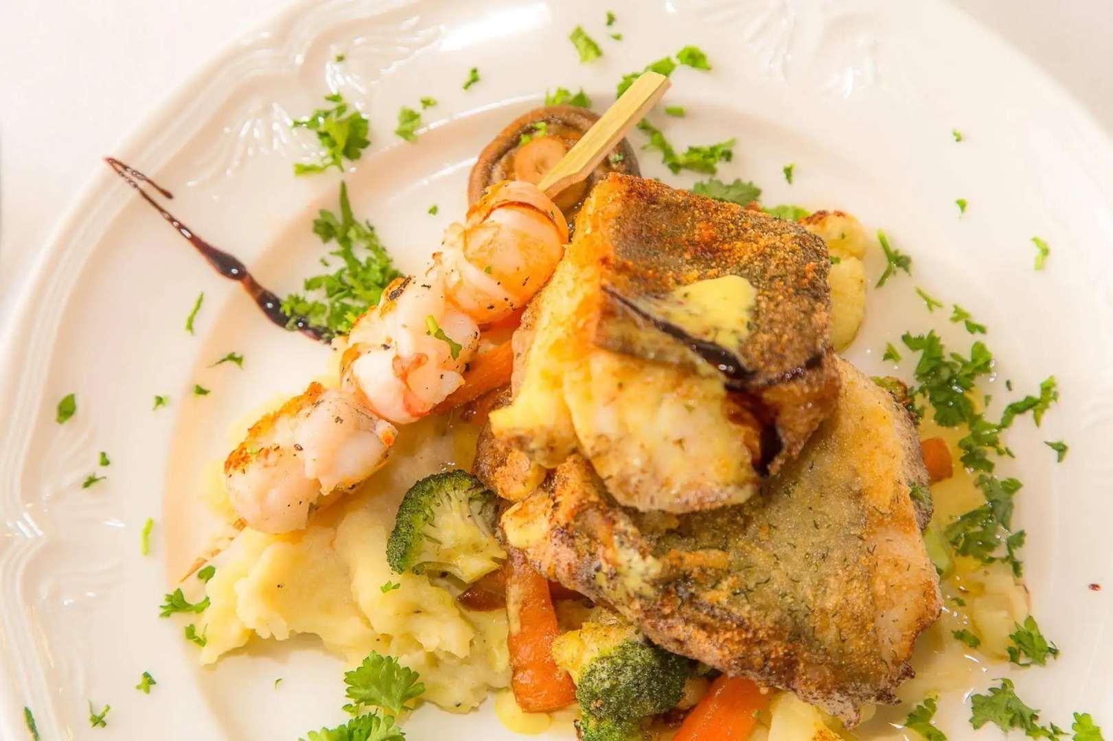 Bakki Hostel and Apartments