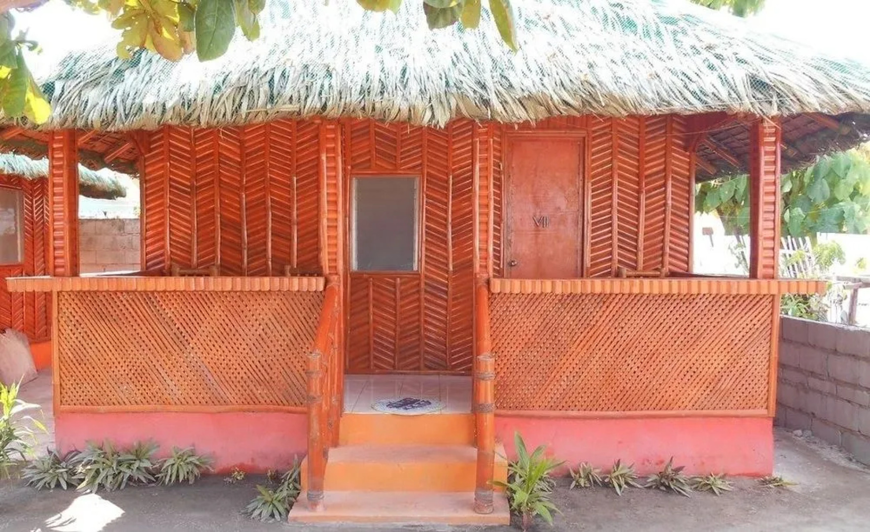 Mar and Em's Bamboo Cottages