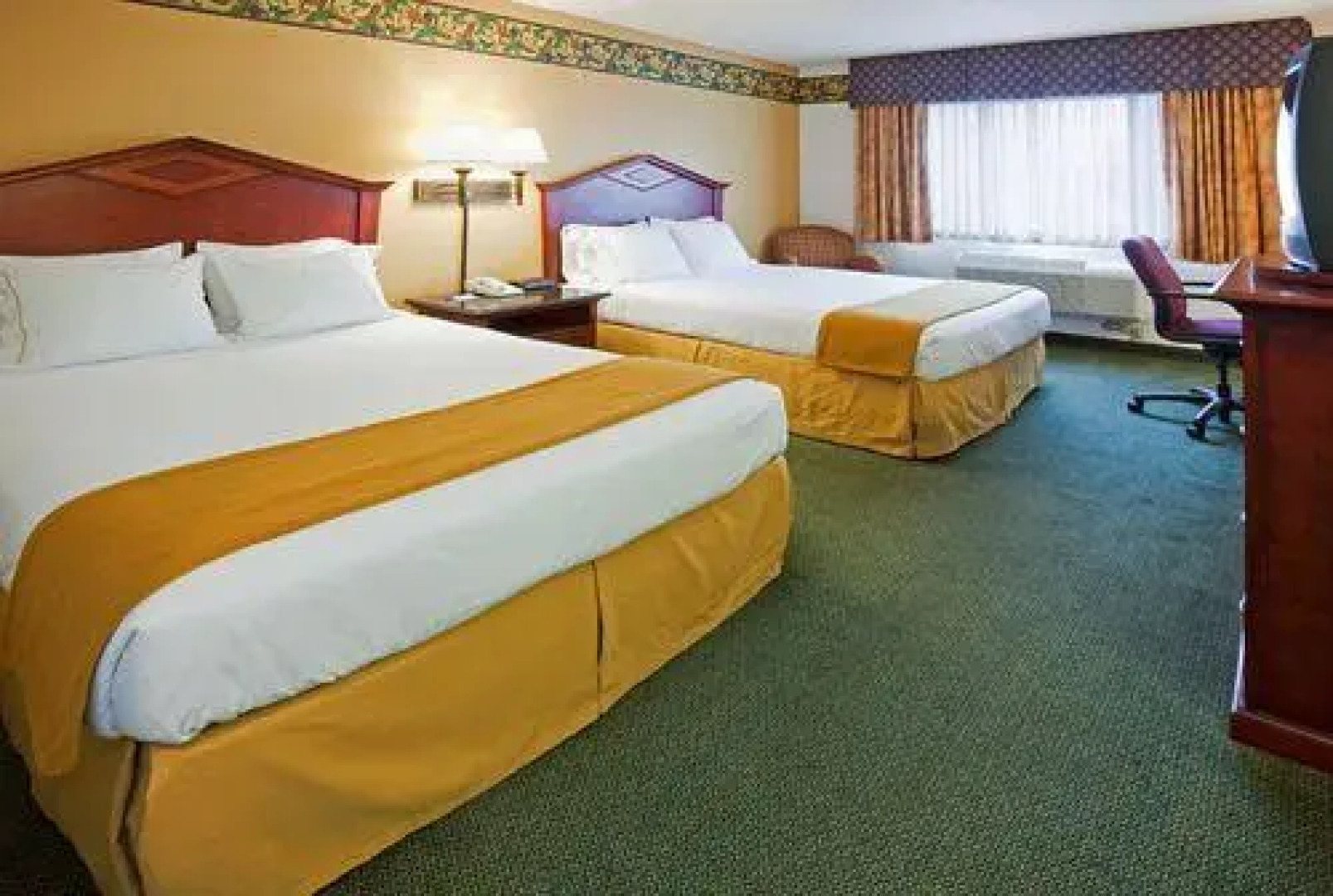 Holiday Inn Express Hotel & Suites Eagan (Mall of America Area)