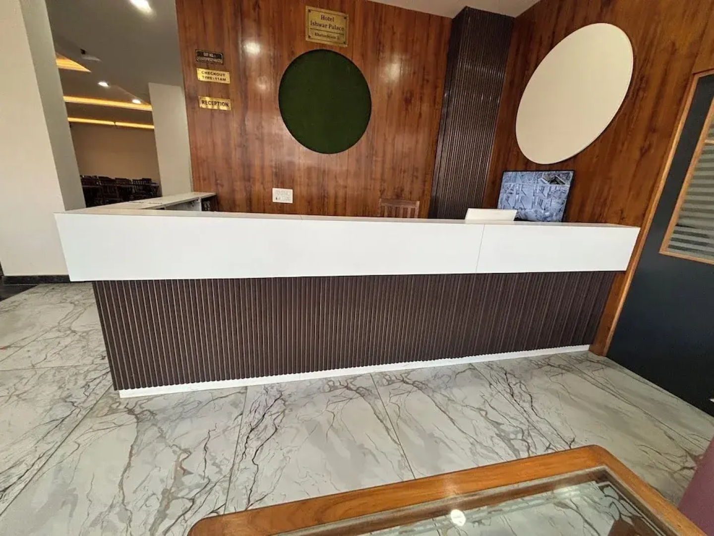 Hotel Ishwar Palace