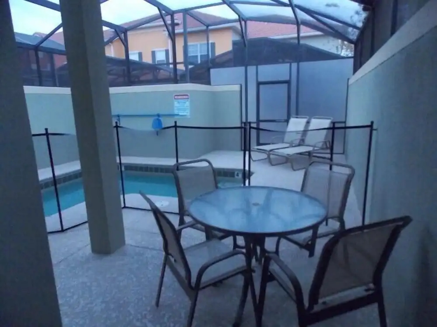 Paradise Palms by Home 2U