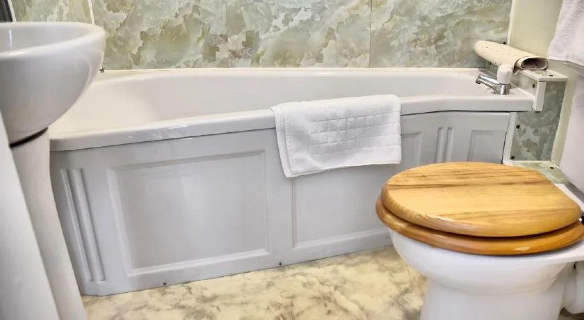 The Garrack Hotel & Restaurant