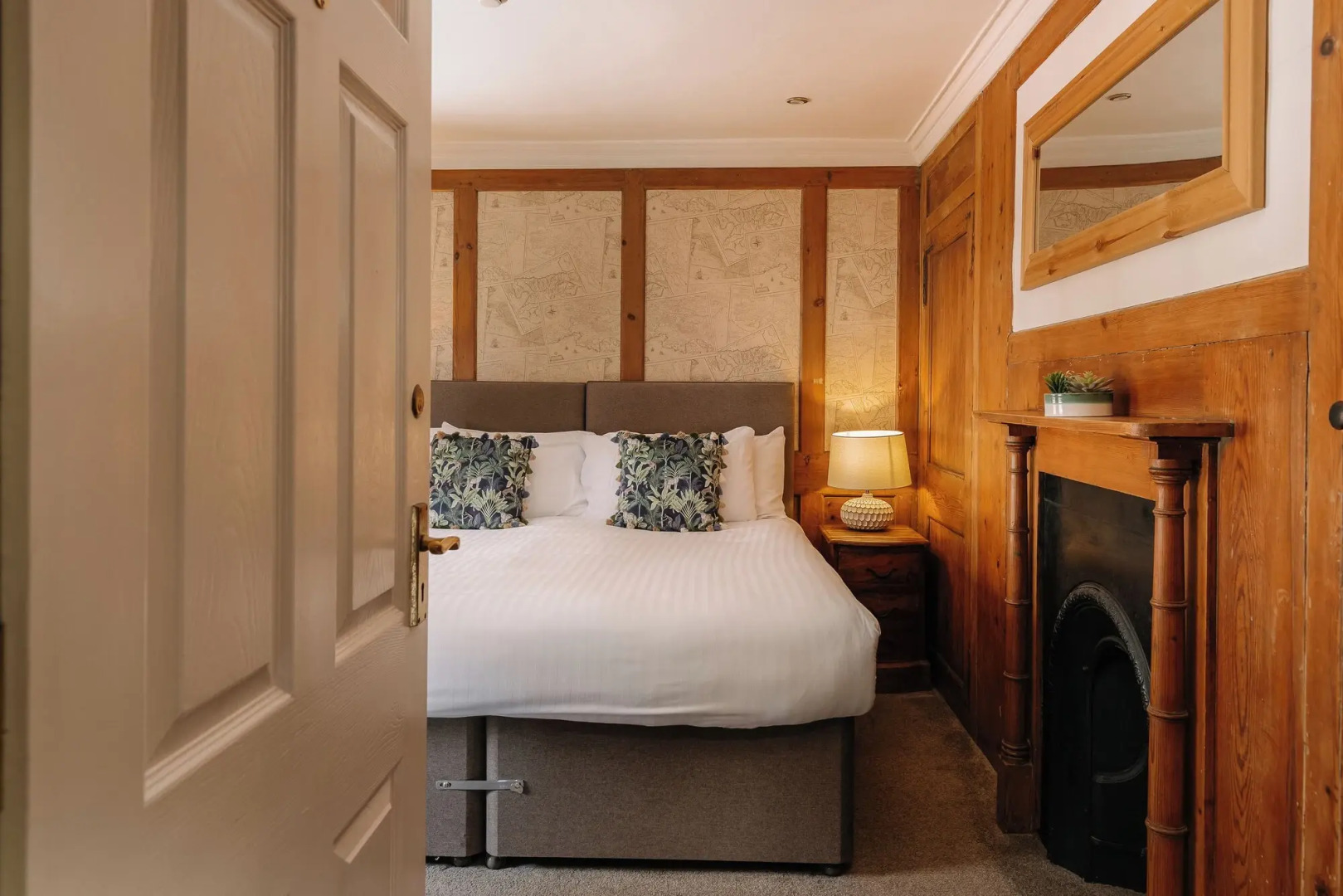 Hewitt's Restaurant & Rooms