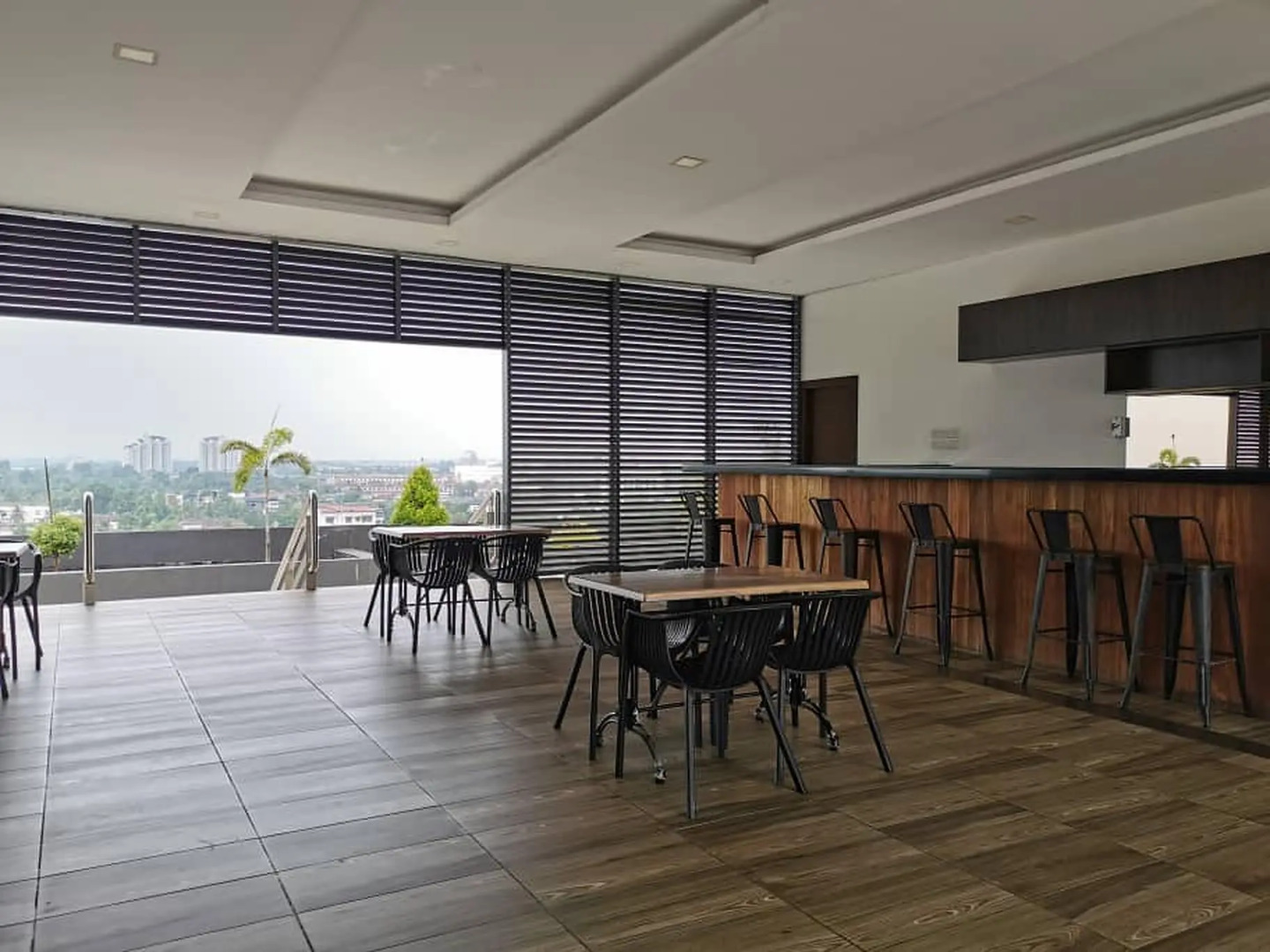 Serviced Apartments @ Vivacity Megamall