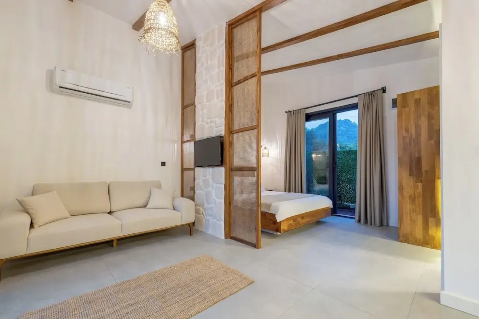Rota Kilidonia Karaöz Suites&Villas