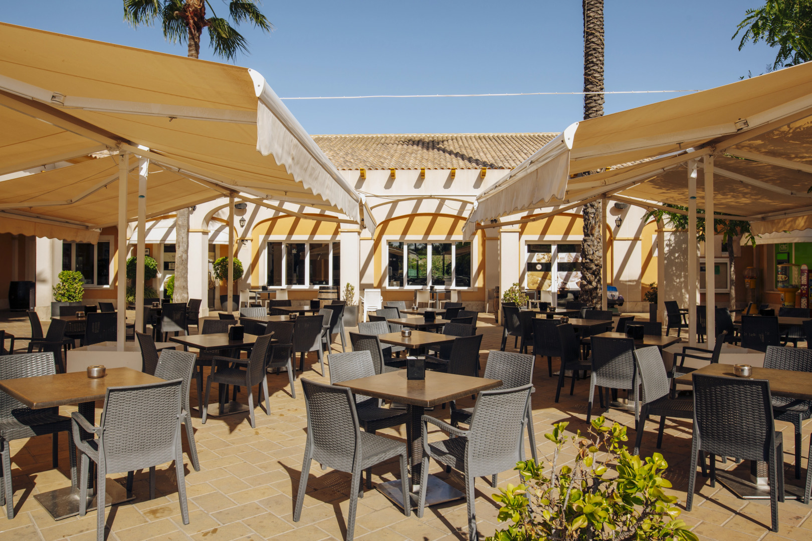 Alannia Costa Blanca