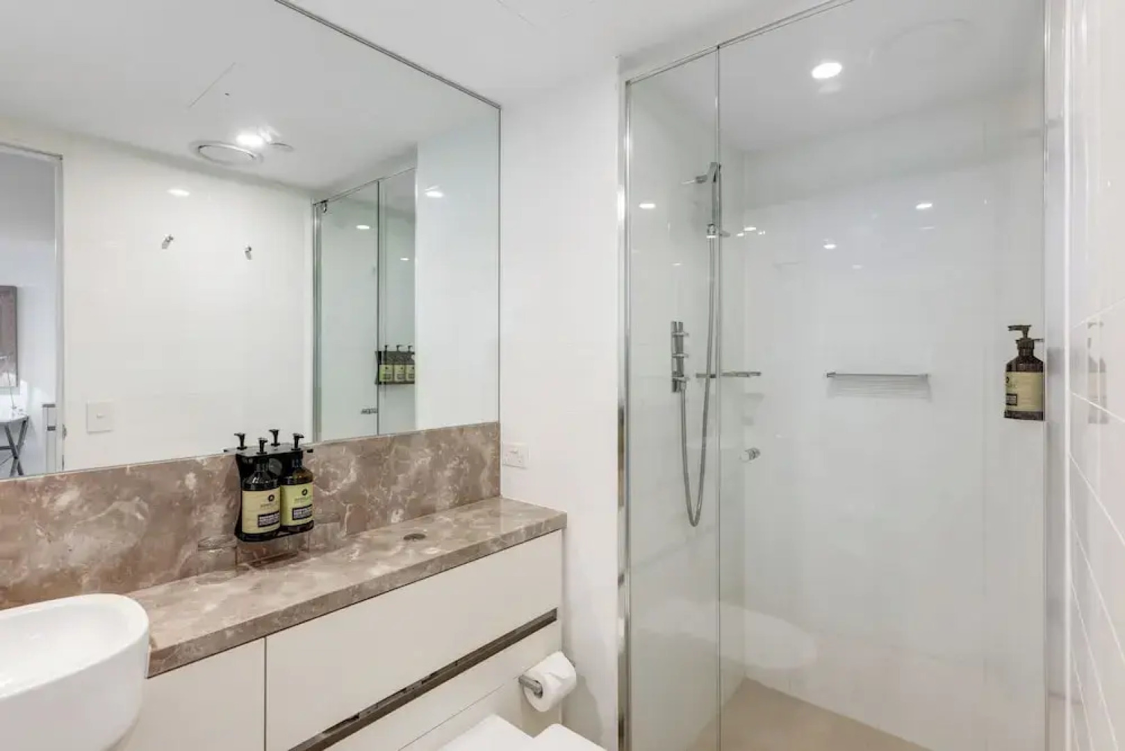 Holiday Holiday Soul Apartments