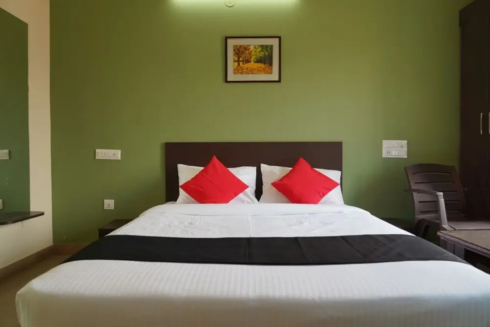 Chinthu Comforts by OYO Rooms