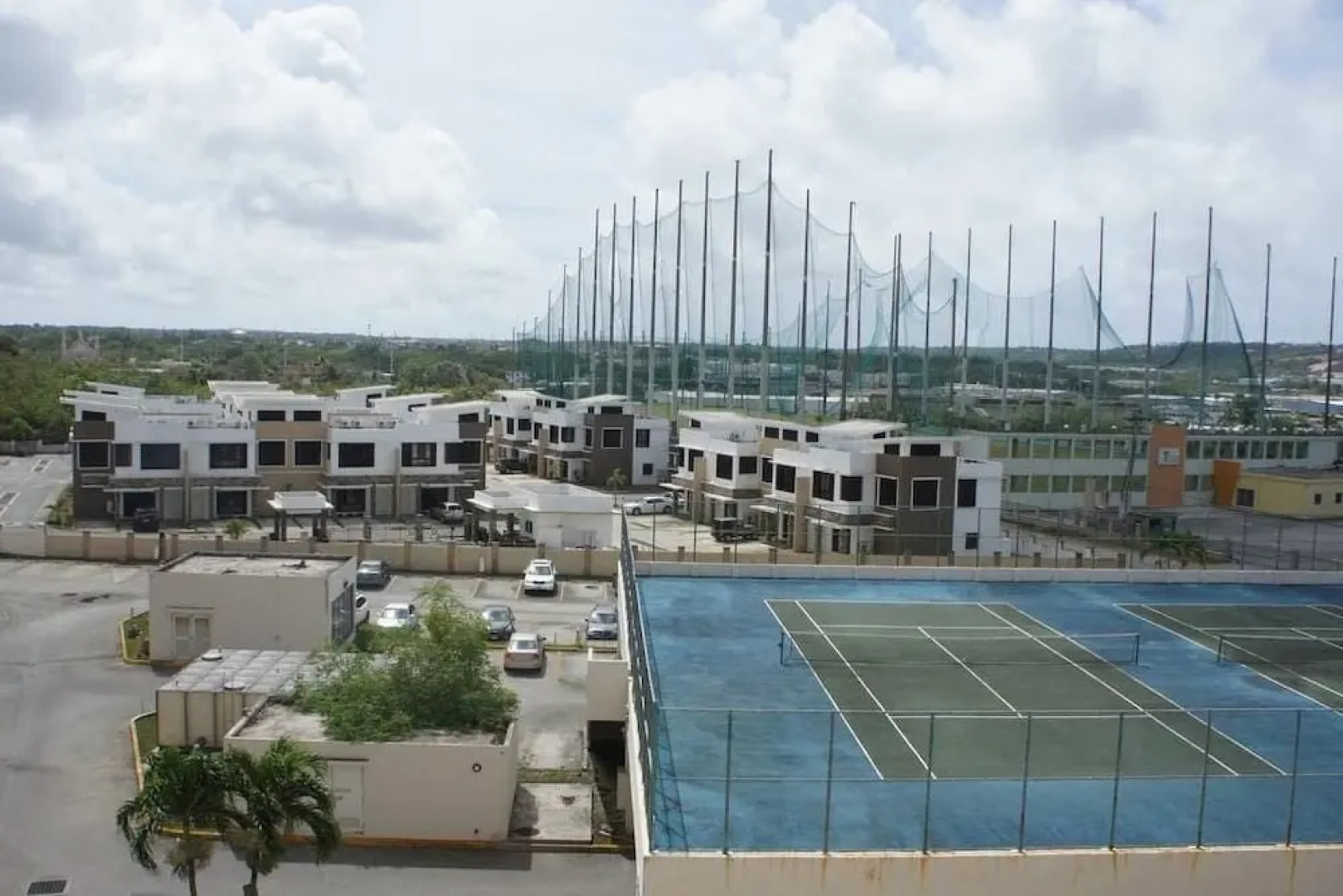 Pia Marine Condominium