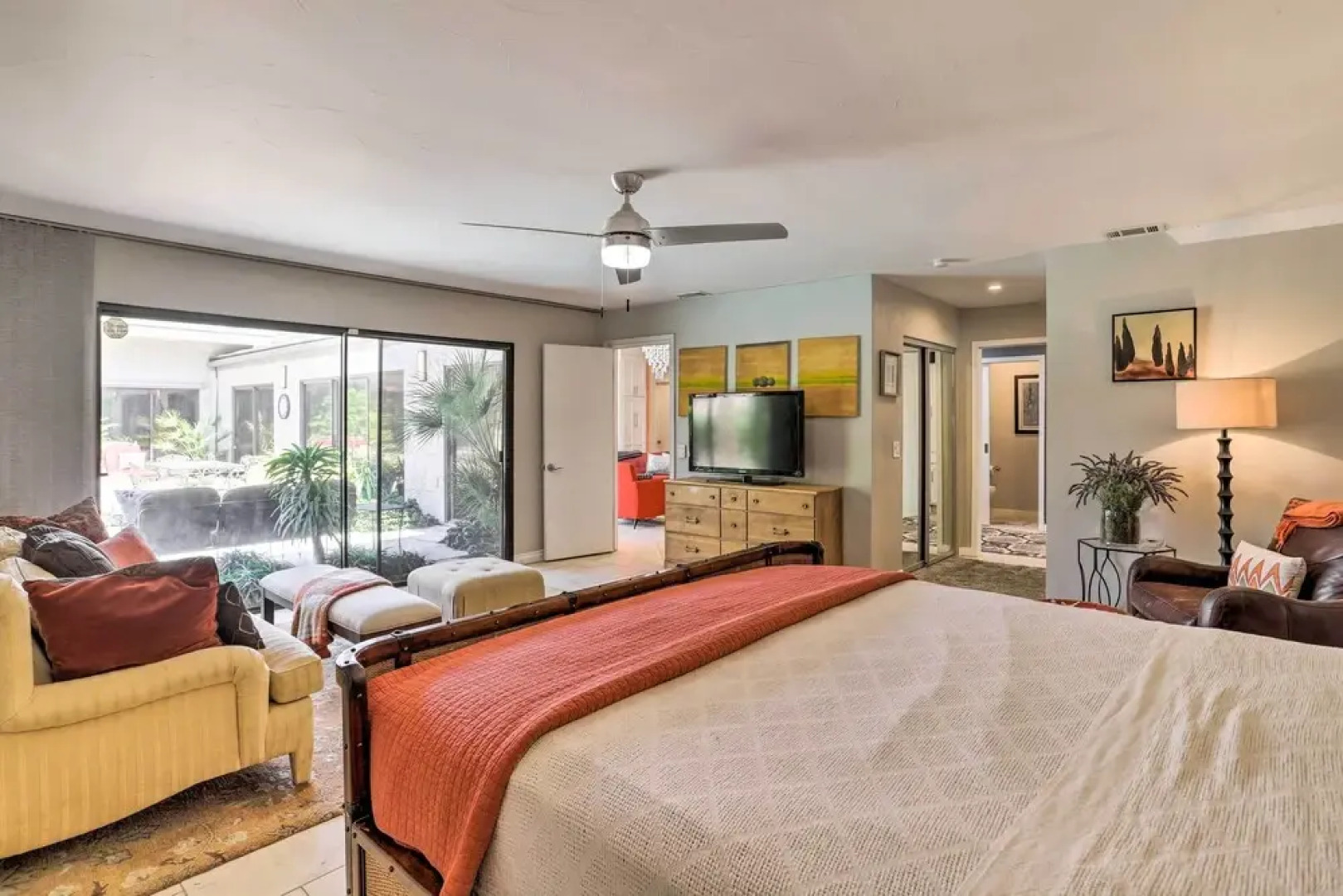 Pool, Grill & Game Room: Bermuda Dunes Oasis