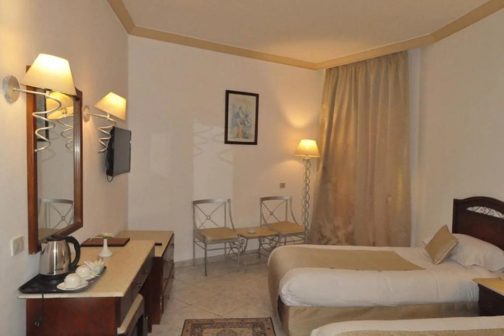 Dexon – Roma Hotel