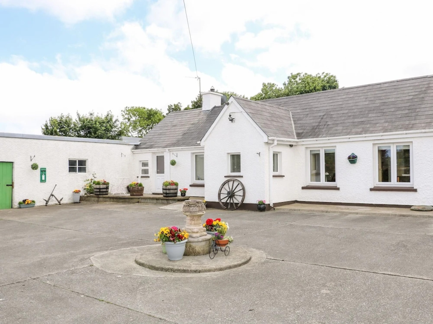 Whispering Willows - The Bungalow