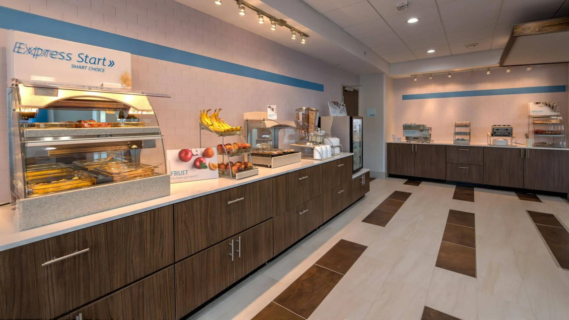 Holiday Inn Express & Suites Tulsa Midtown by IHG