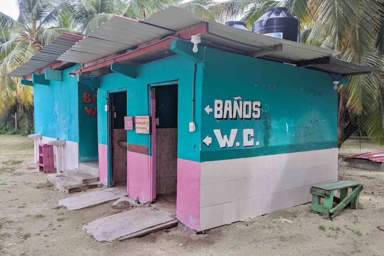 Cabins in Asserya Island - San Blas paradise - meals included