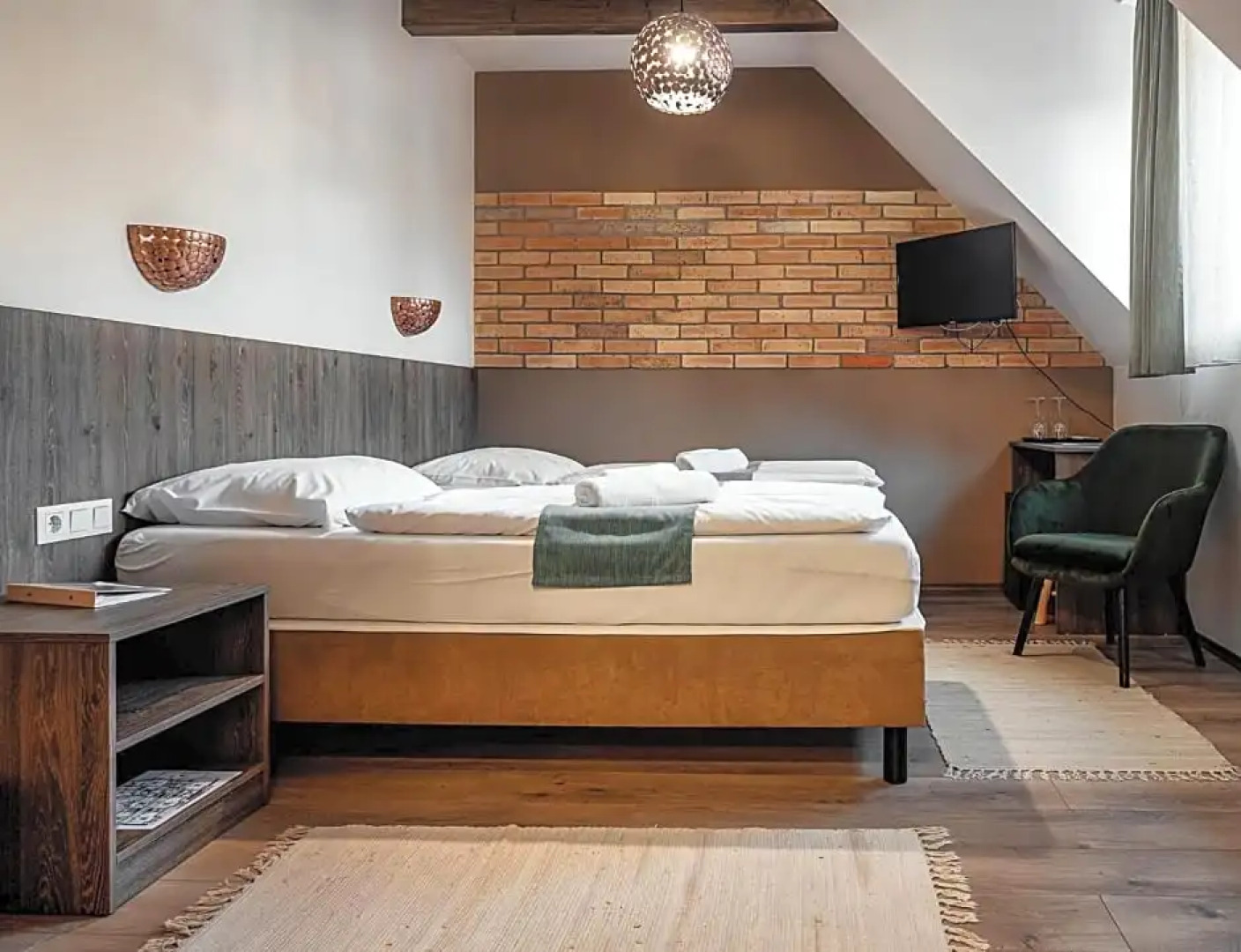 Dreko Panzió és Borbisztró