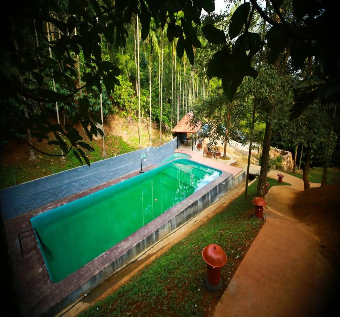 Silent Creek Resort
