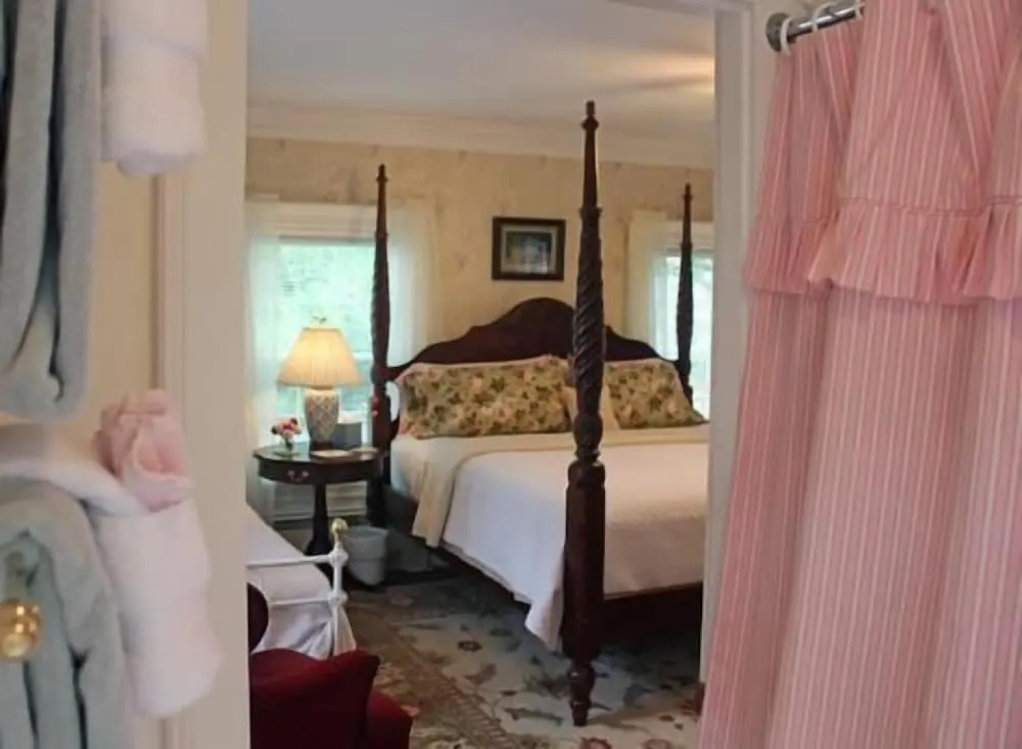 Captain David Kelley House Bed & Breakfast