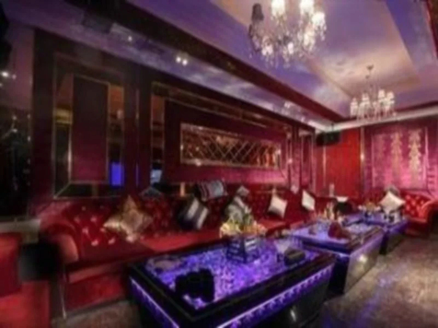 New Metropolis Hotel