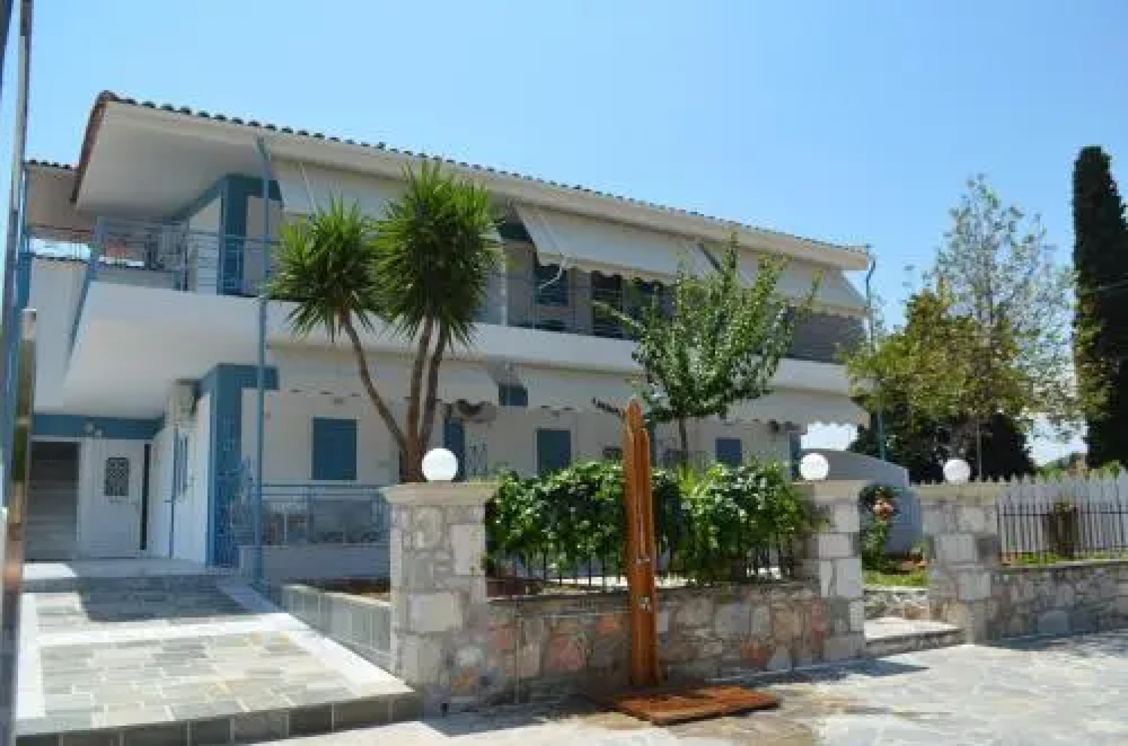 Ammos Apartments