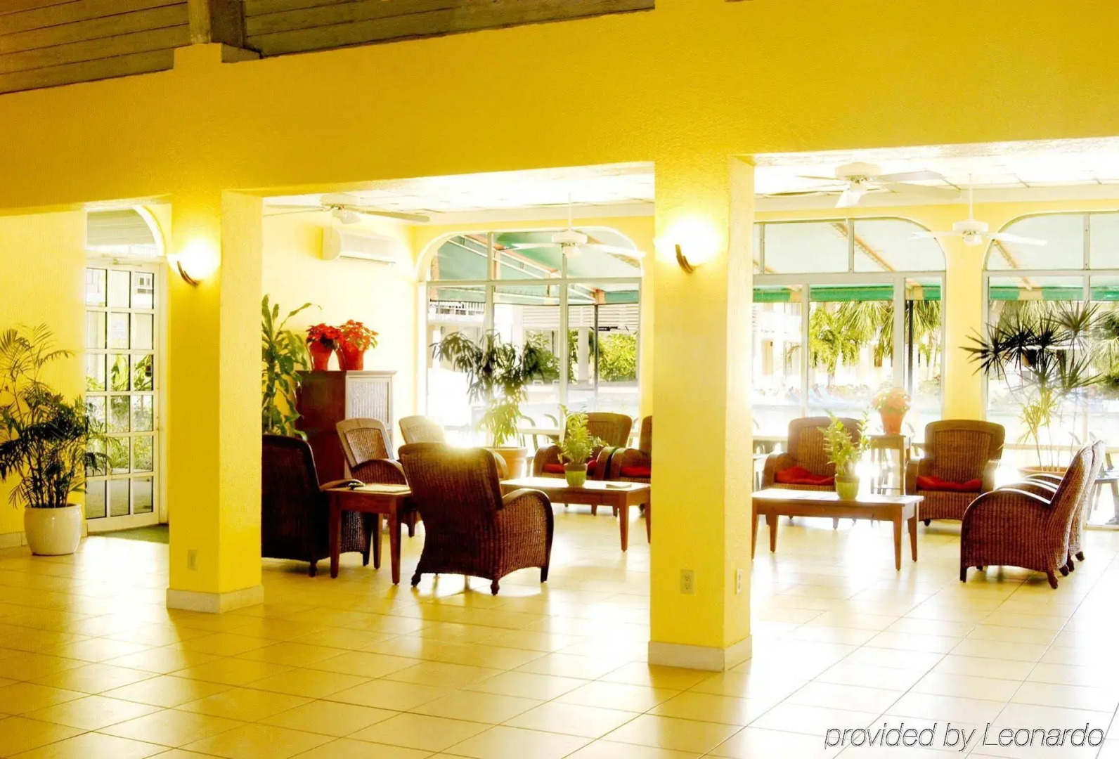 Royal Islander Hotel