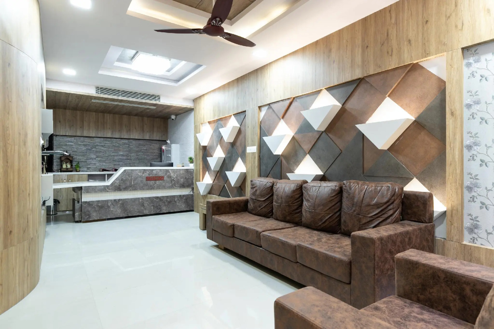 CAPITAL O64125 Hotel Tgt