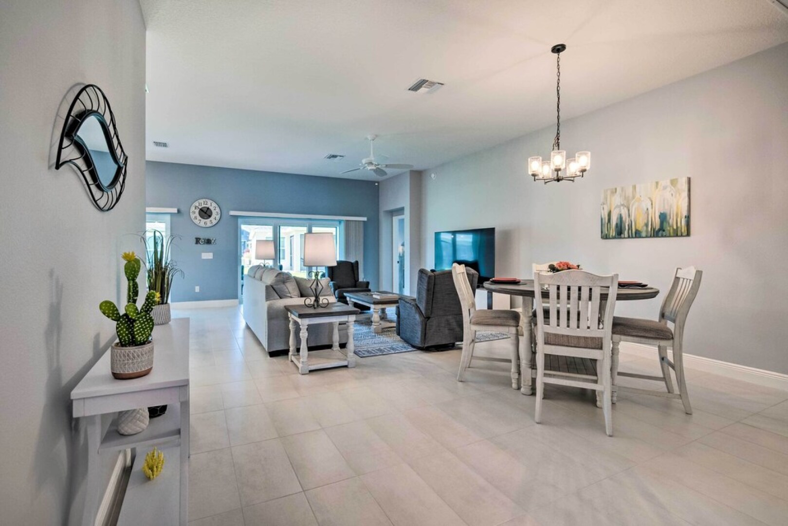 Sunlit Escape in The Villages w/ Screened Porch!