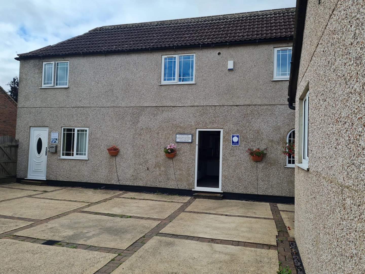 Thorne Central Guest House