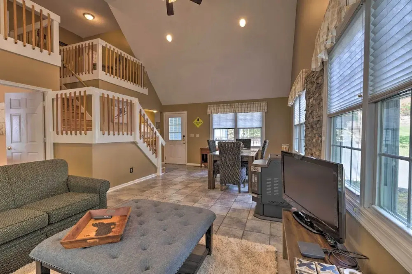 Year-round Getaway < 1 Mi to Skiing + Waterpark!