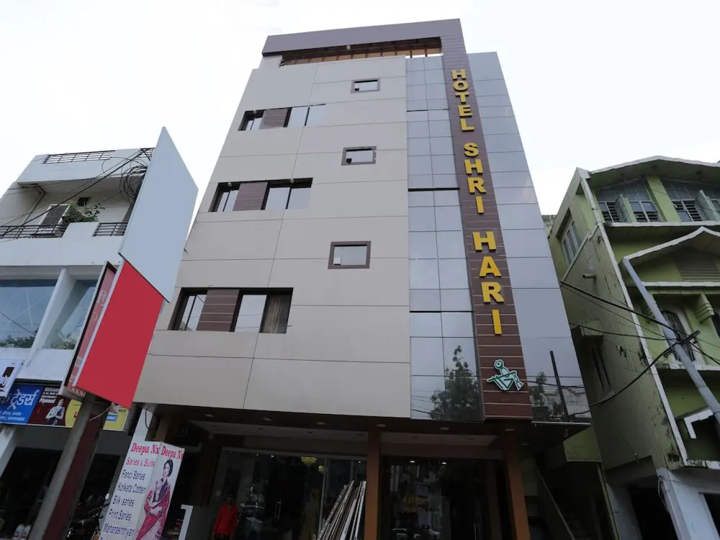 OYO 16163 Hotel Shri Hari