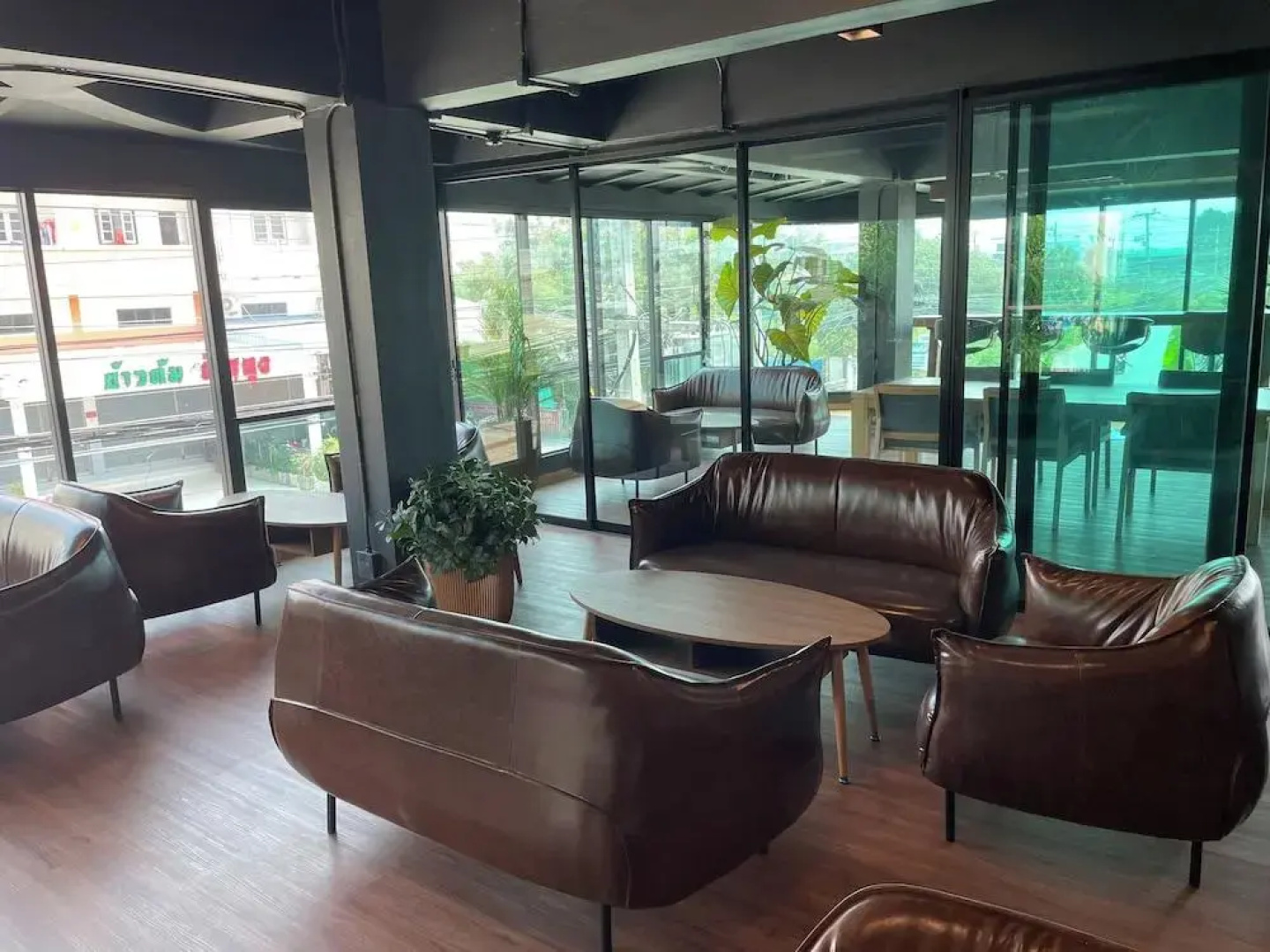 The Bedrooms Maeklong Service Apartment