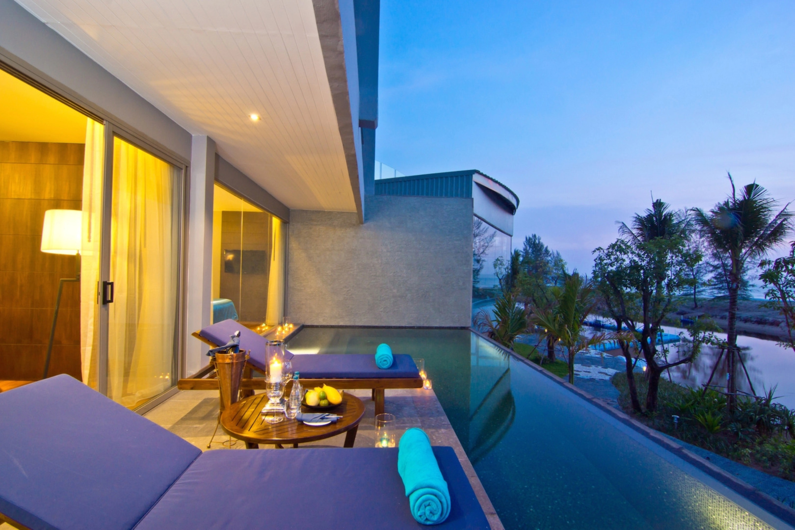 Le Coral Beach Resort and Cafe