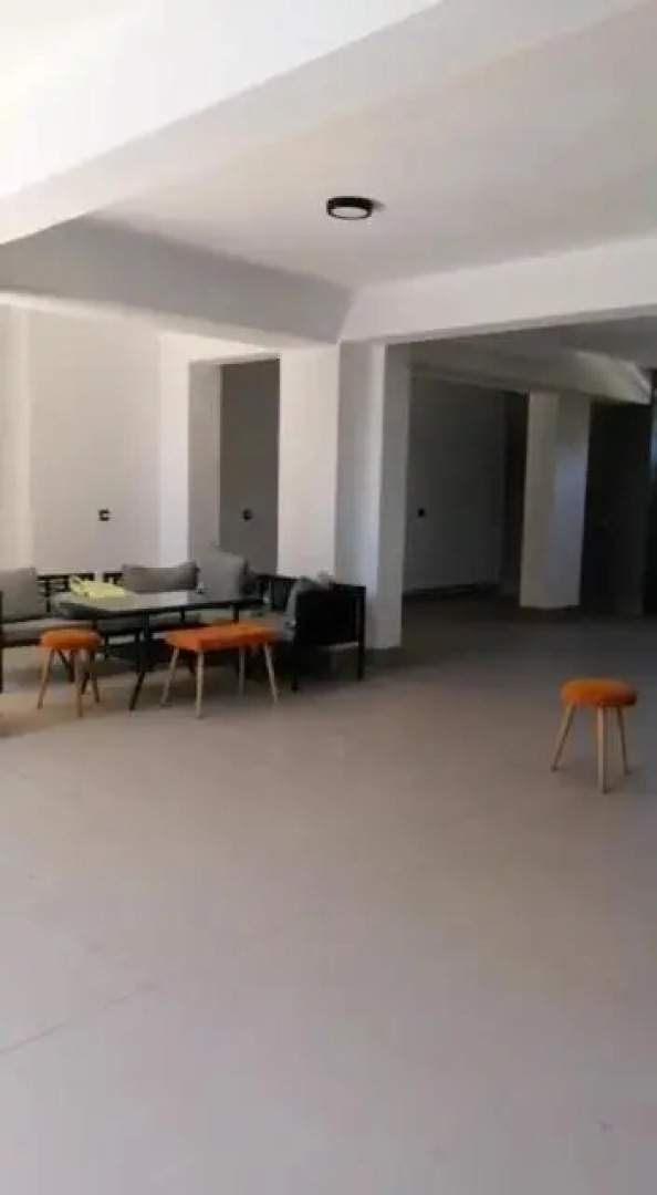 Havuz spor hamam cocukoyunalanı imkanı sunan konut