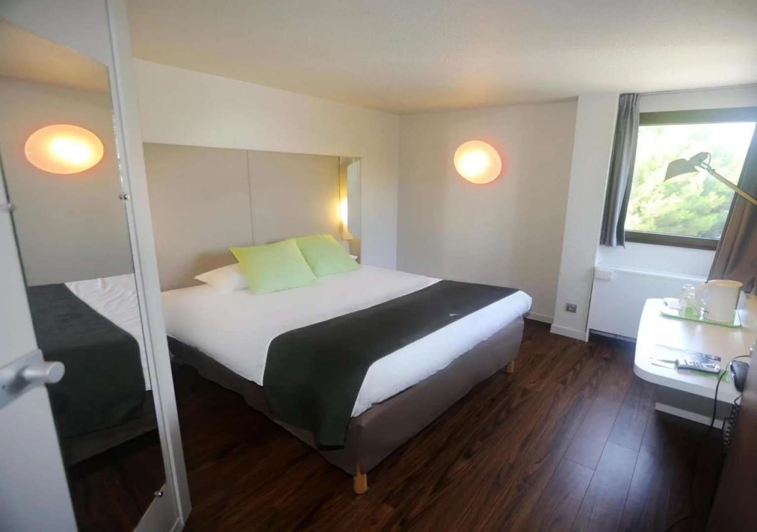 Hôtel Campanile Antibes